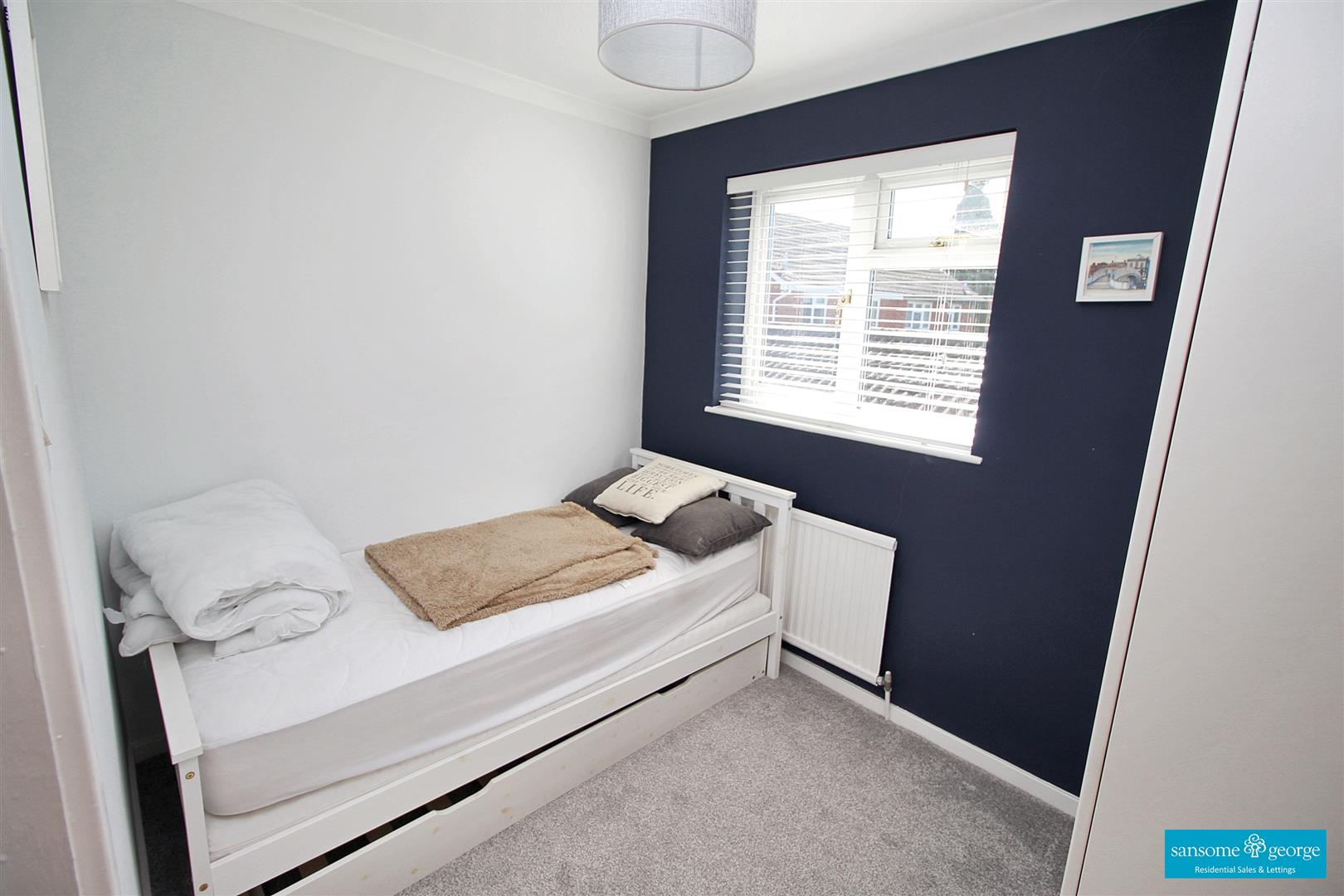Apple Close, Tilehurst, Reading